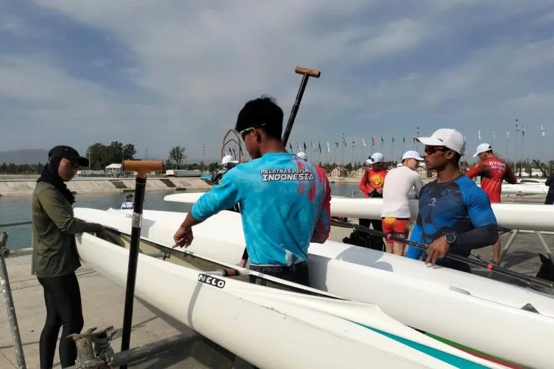 10 atlet dayung indonesia ikuti kejuaran asia rowing beach sprint 2023 57324