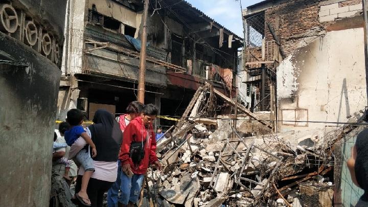 31 pengungsi korban kebakaran di koja menerima bantuan dari polisi 65923