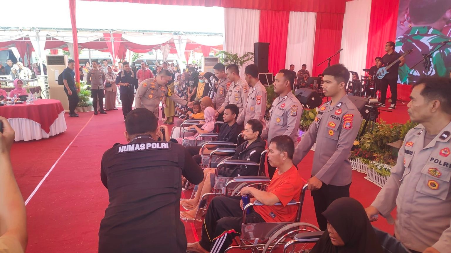 akabri 1991 wilayah sulawesi gelar baksos dan bakkes kepada warga kota palu 65159