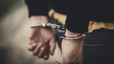 akibat sakit hati seorang pria rela membunuh pacarnya dan dibuang di semak pinggir kali tangerang 81679