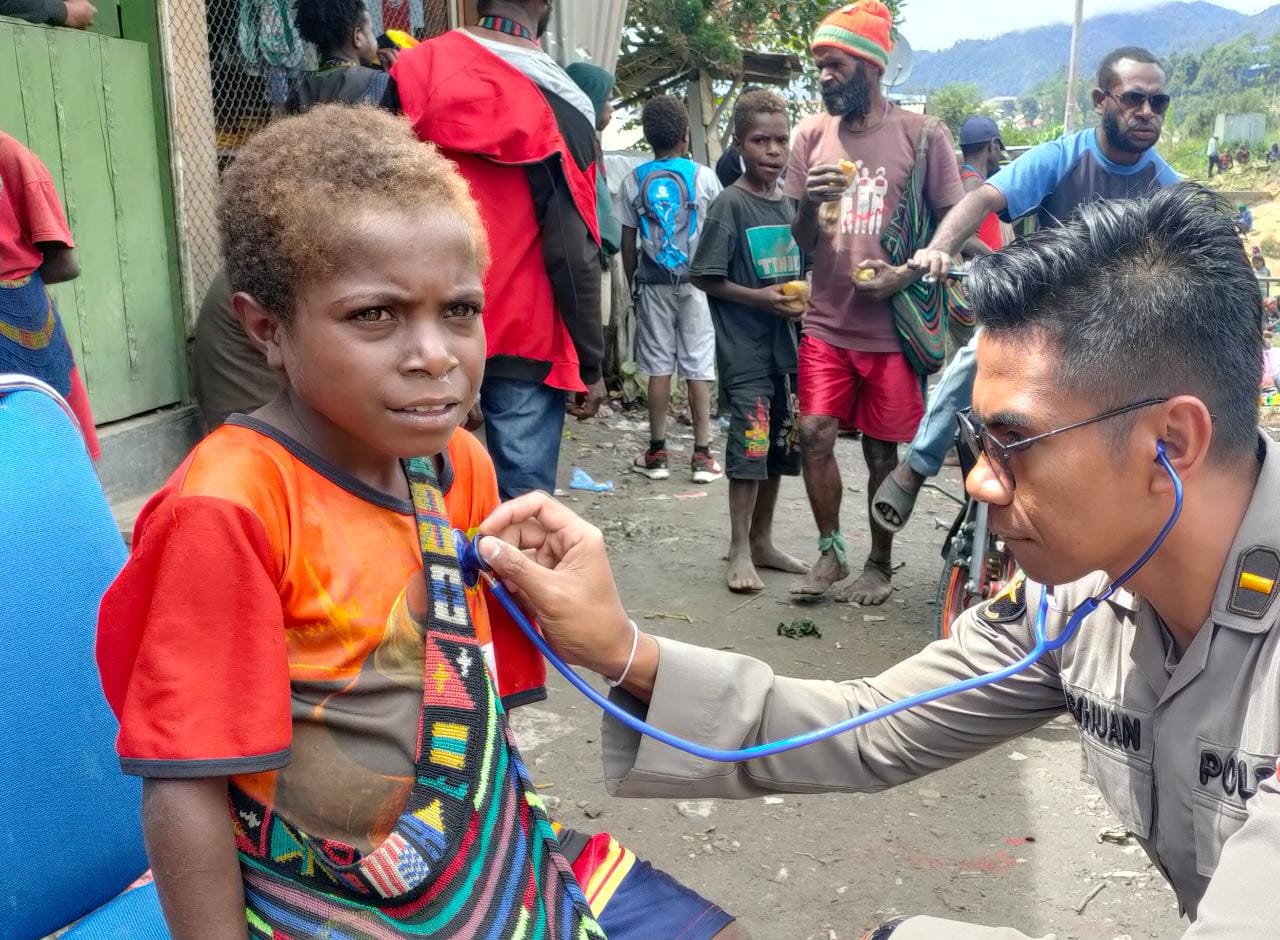 aksi kemanusiaan kembali dilakukan tim medis binmas noken polri 47341