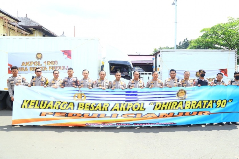 alumni akpol 1990 berikan bantuan untuk korban gempa cianjur 52262
