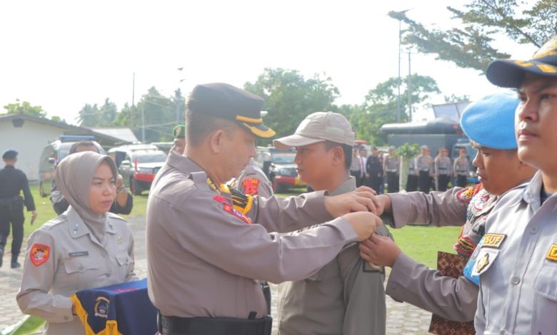 amankan kegiatan wsl krui pro polda lampung laksanakan apel gelar pasukan operasi tuhuk krakatau 2024 74539