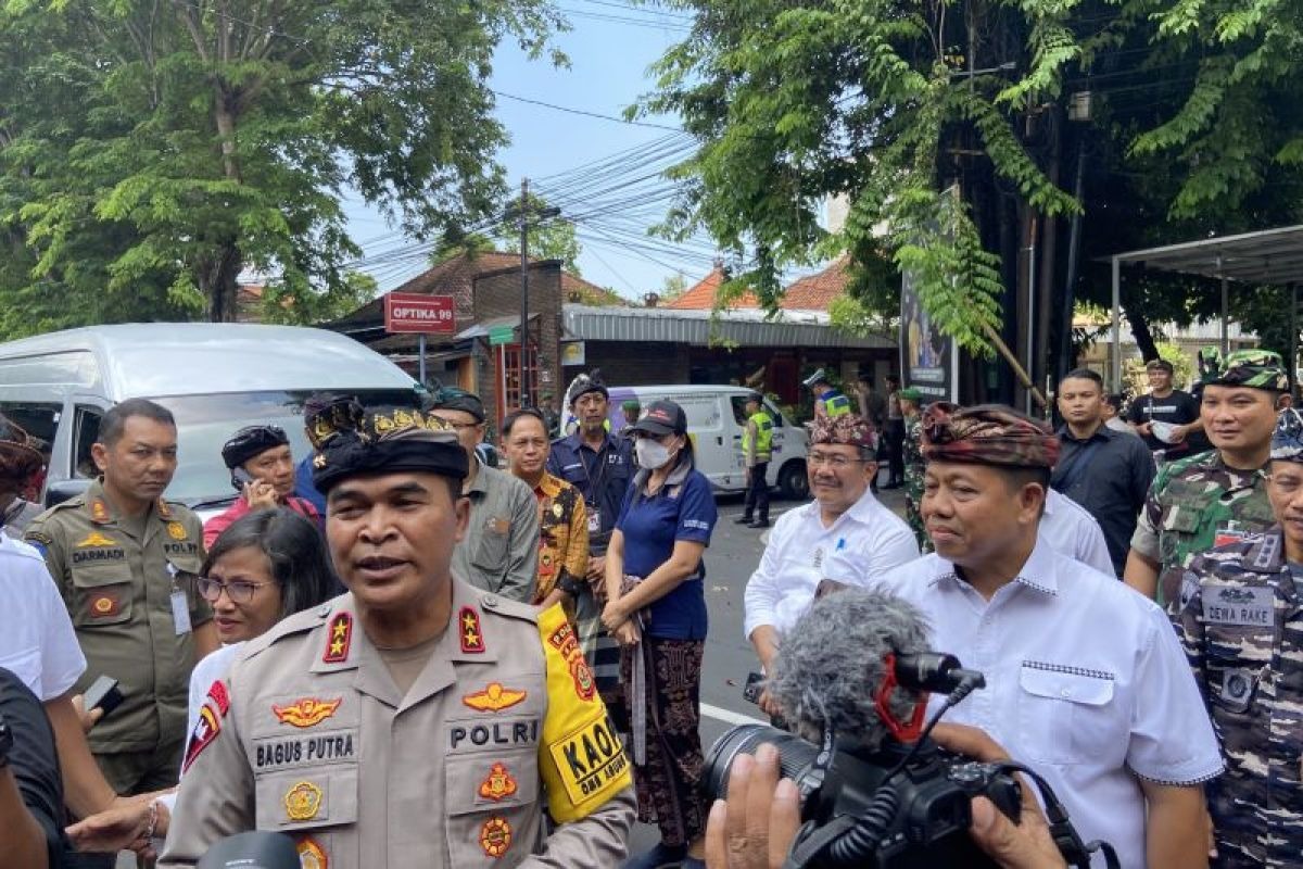 amankan perhitungan suara kapolda bali ajak unsur pecalang 70218