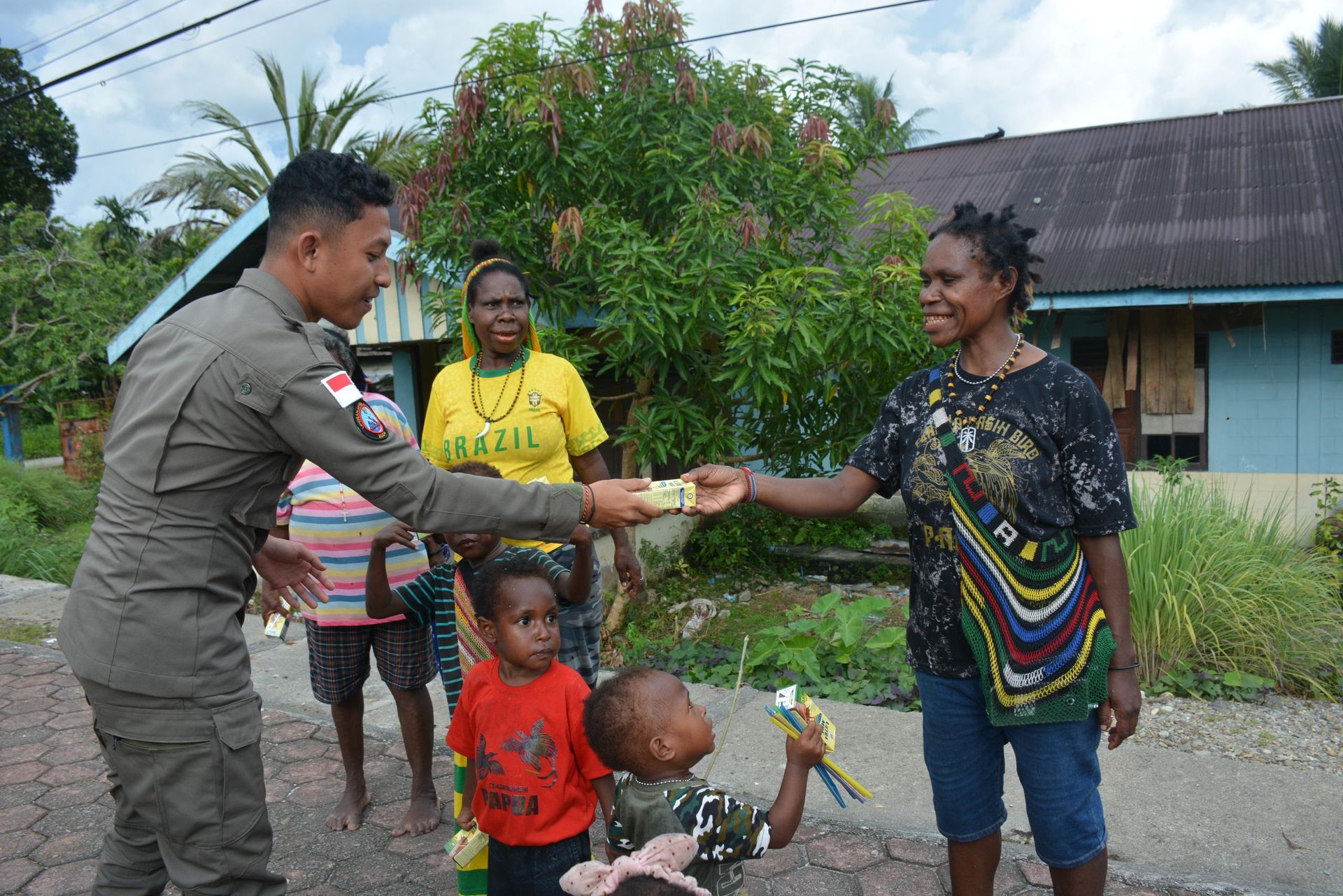 anak anak papua harus tumbuh sehat cerdas dan bahagia 83673