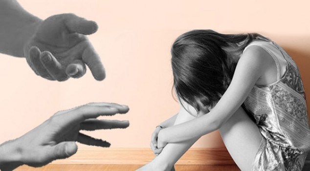 anggota polisi berikan trauma healing kepada korban kasus pencabulan 46849