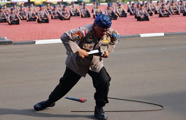 angkat budaya lokal di mata dunia polda banten akan gelar seminar golok internasional 51422