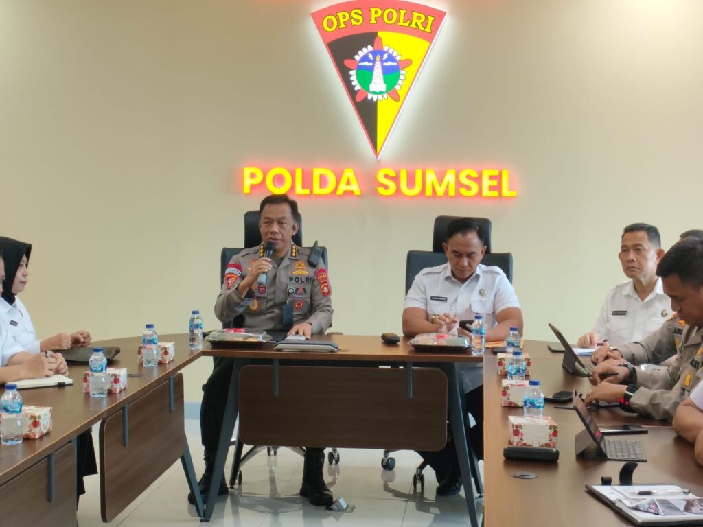 antisipasi karhutla polda sumsel jalin sinergisitas dengan instansi terkait melalui latihan bersama 54927