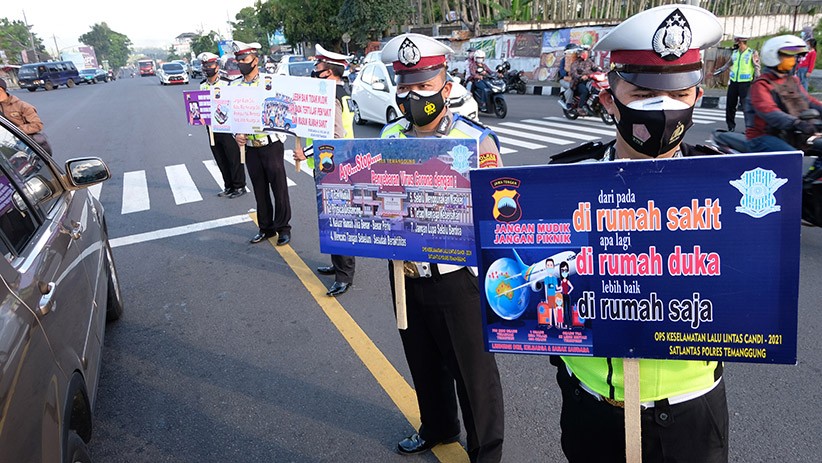 arus mudik lebaran lancar masyarakat apresiasi polri 46506