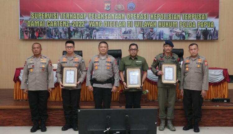 asops kapolri apresiasi kinerja anggota satgas damai cartenz 2022 52200 1