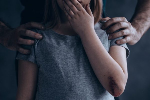 ayah tega melecehkan anak kandung selama 7 tahun 50941