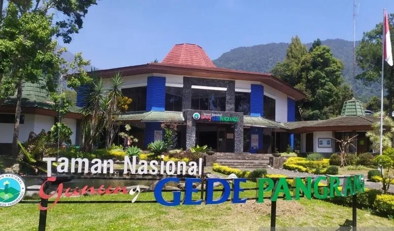 balai besar taman nasional gunung gede pangrango minta pendaki lakukan pendaftaran secara online 61116