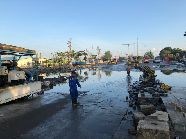 banjir rob di pelabuhan tanjung emas semarang polairud polda jateng beberkan kondisi terkini 47142