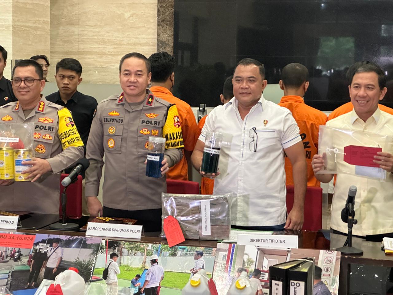 bareskrim polri bongkar peredaran bbm palsu di 4 spbu 71934 1