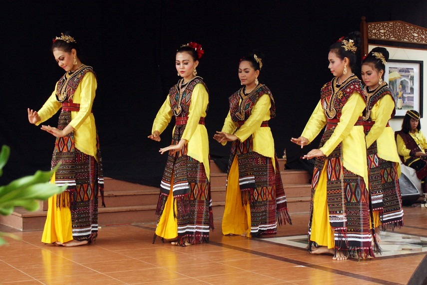 beberapa tarian tradisional sumatera utara 50781