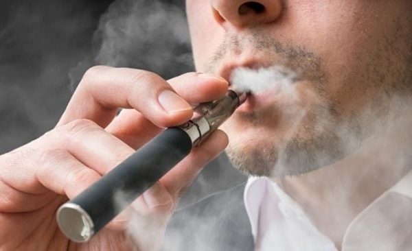 berbahaya ini 4 efek buruk pada kulit bila terlalu sering ngevape 71379