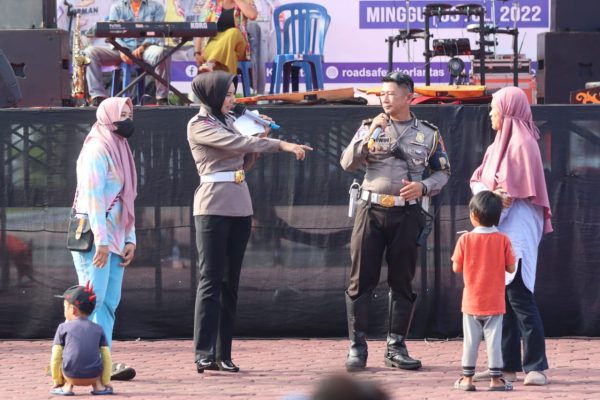 berikan edukasi tertib berlalu lintas polda kalteng gelar road safety campaign di kota palangkaraya 48027