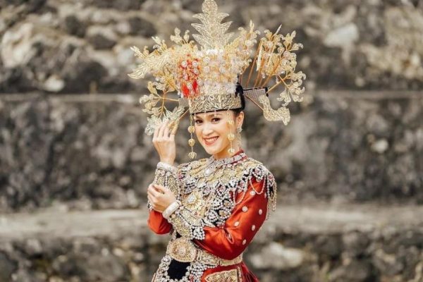 berikut beberapa baju adat indonesia yang populer sampai mancanegara 48995