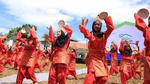 berikut beberapa tarian tradisional indonesia beserta asal daerahnya 49081 11