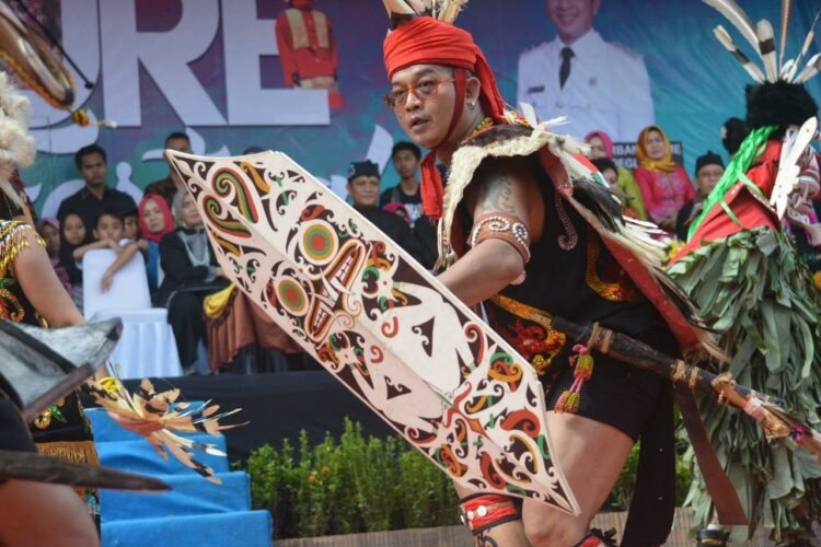 berikut tari tradisional asal kalimantan tengah 46798