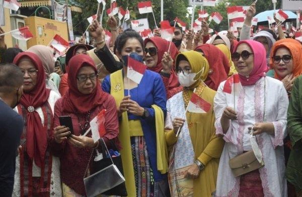 bersama wanita hebat indonesia wakapolda sumut dorong pengakuan unesco kebaya milik wanita nusantara 49301
