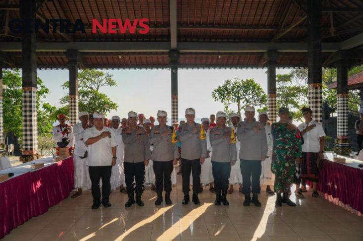 bertempat di wantilan pura tanah lot polda bali melaksanakan jumat curhat 80687