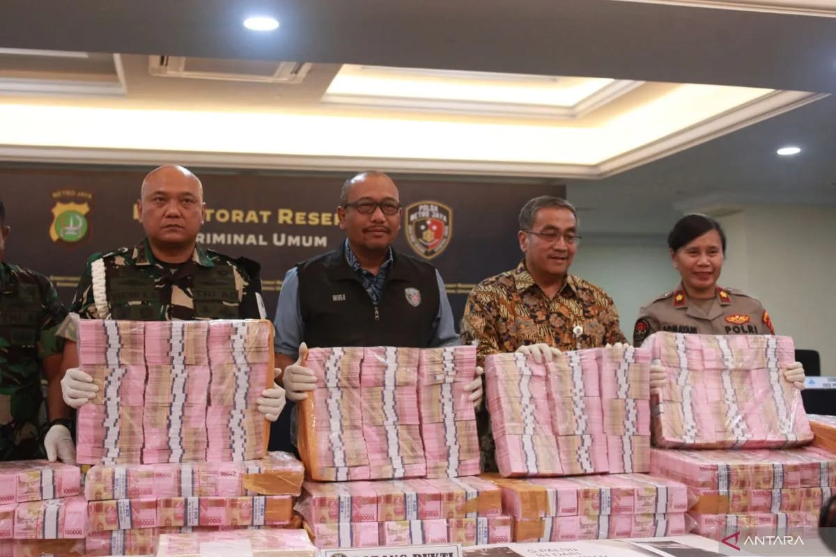 bi ingatkan masyarakat untuk selalu cek keaslian uang kertas dengan 3d 75542