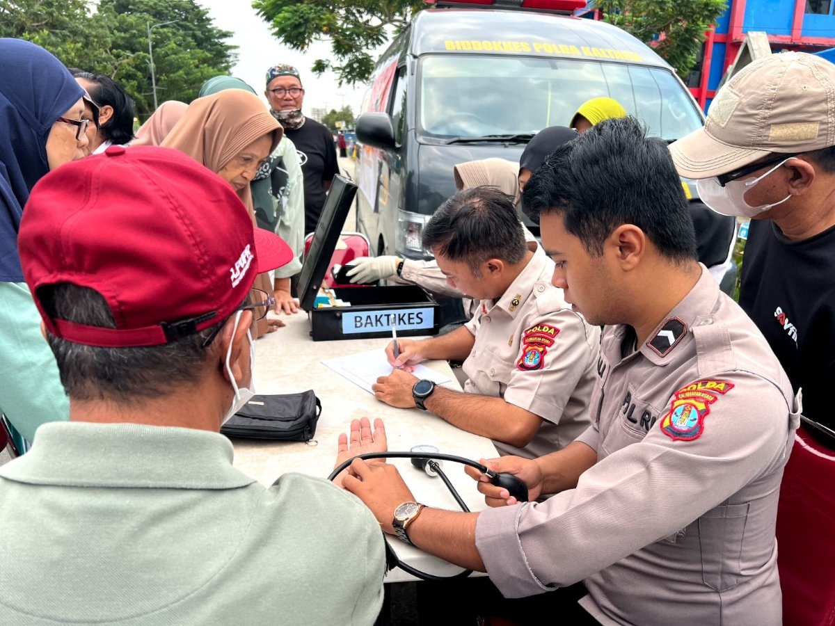 biddokkes polda kaltara melaksanakan kegiatan pelayanan kesehatan gratis 64870 1
