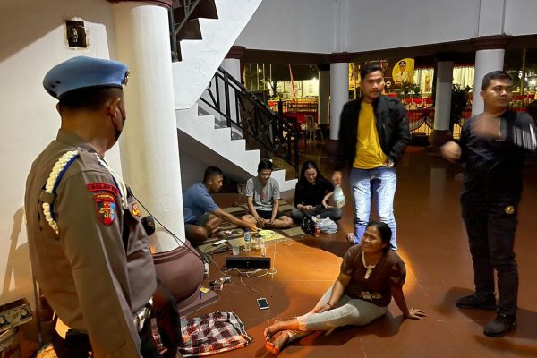 bidpropam polda banten awasi kegiatan patroli malam personel ditreskrimum polda banten 48793