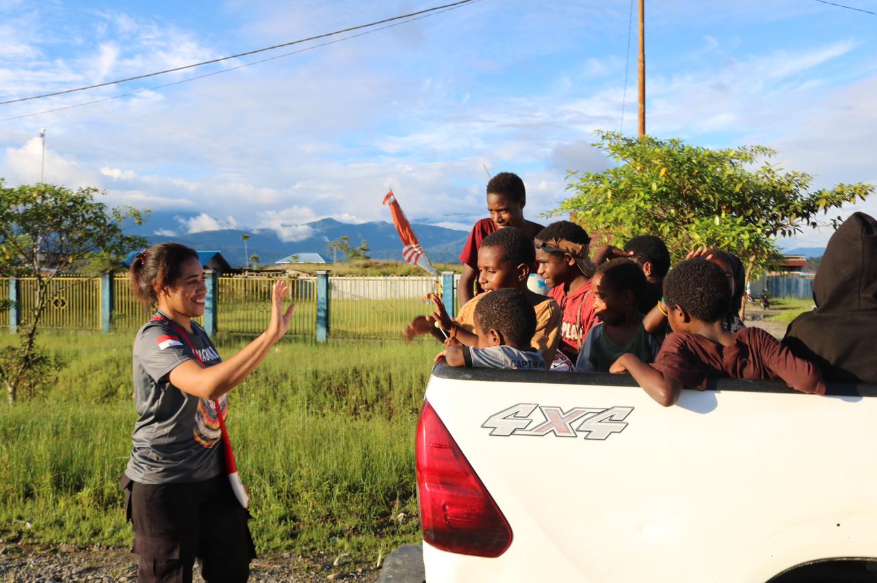 binmas noken hadirkan kecerian bermain bersama anak anak asli papua 48645