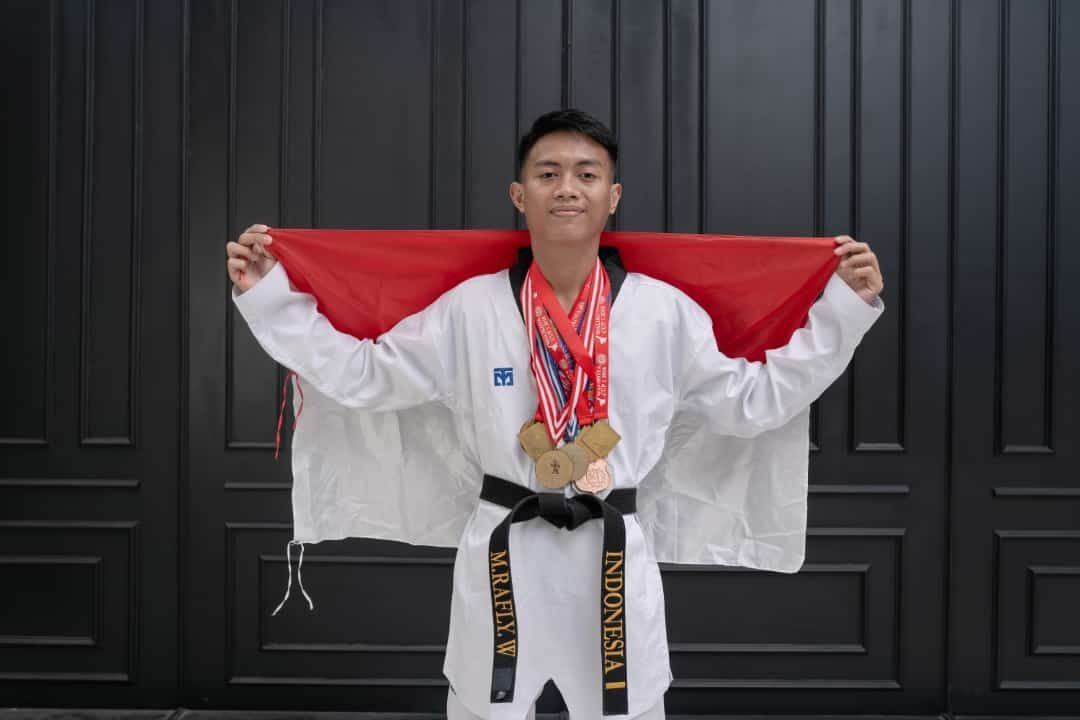 bripda m rafly wahyudin amankan satu tiket menuju pon 2024 dari cabang olahraga taekwondo 65570