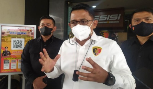 buka hotline pengaduan polda jabar terima sebanyak 231 pengaduan pinjol ilegal 24831