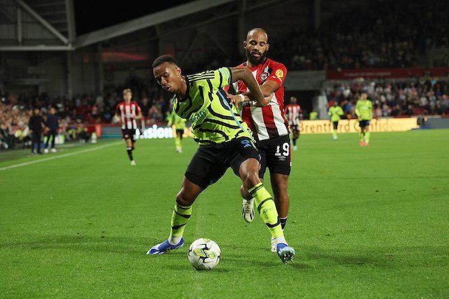 carabao cup arsenal menang tipis 1 0 lawan brentford 64109