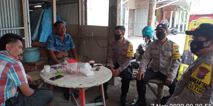 cegah paham radikalisme polisi jalin silahturahmi dengan tokoh masyarakat kesamben 51297