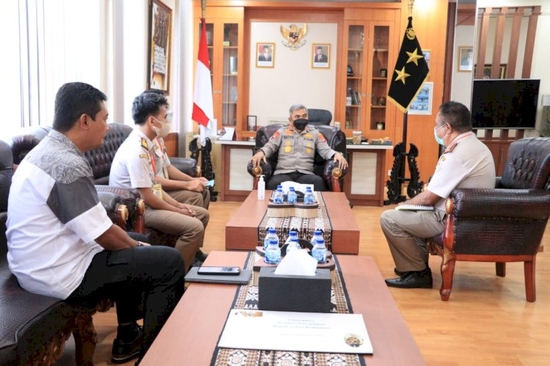 cegah pmk polda ntt perketat pengawasan jalur distribusi hewan ternak 47041