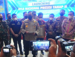 ciptakan budaya berlalulintas yang baik kapolda kalsel launching e tle nasional presisi 45324