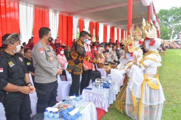 ciptakan harkamtibmas yang kondusif menuju lampung berjaya polda lampung hadiri gebyar budaya 48633