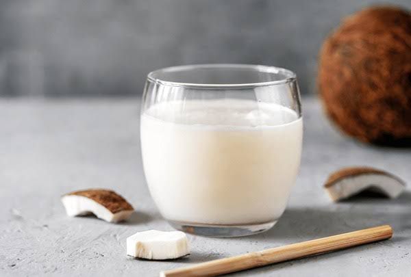 coconut milk ini sederet manfaatnya bagi kesehatan tubuh 76156