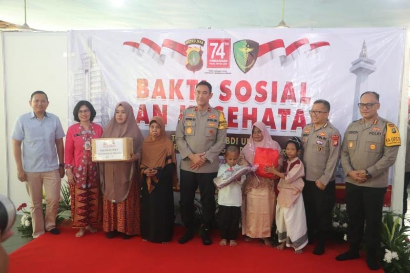 dalam rangka hut ke 74 polda metro jaya gelar bansos dan pemeriksaan kesehatan 67343