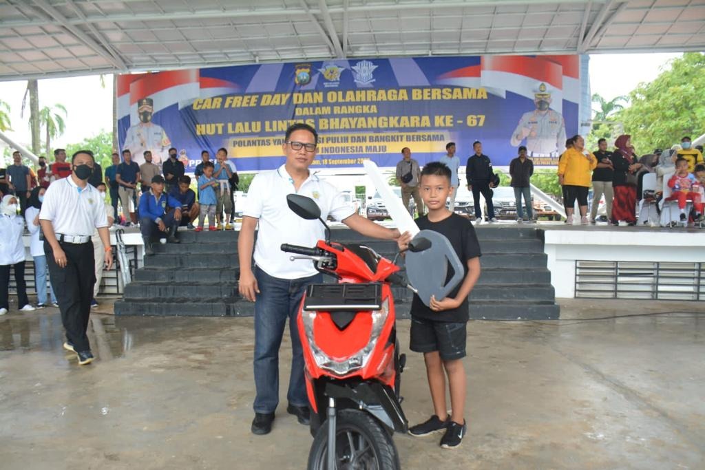 dalam rangka menyambut hut lalu lintas ke 67 ditlantas polda kepri mengadakan car free day dan olahraga bersama 49867