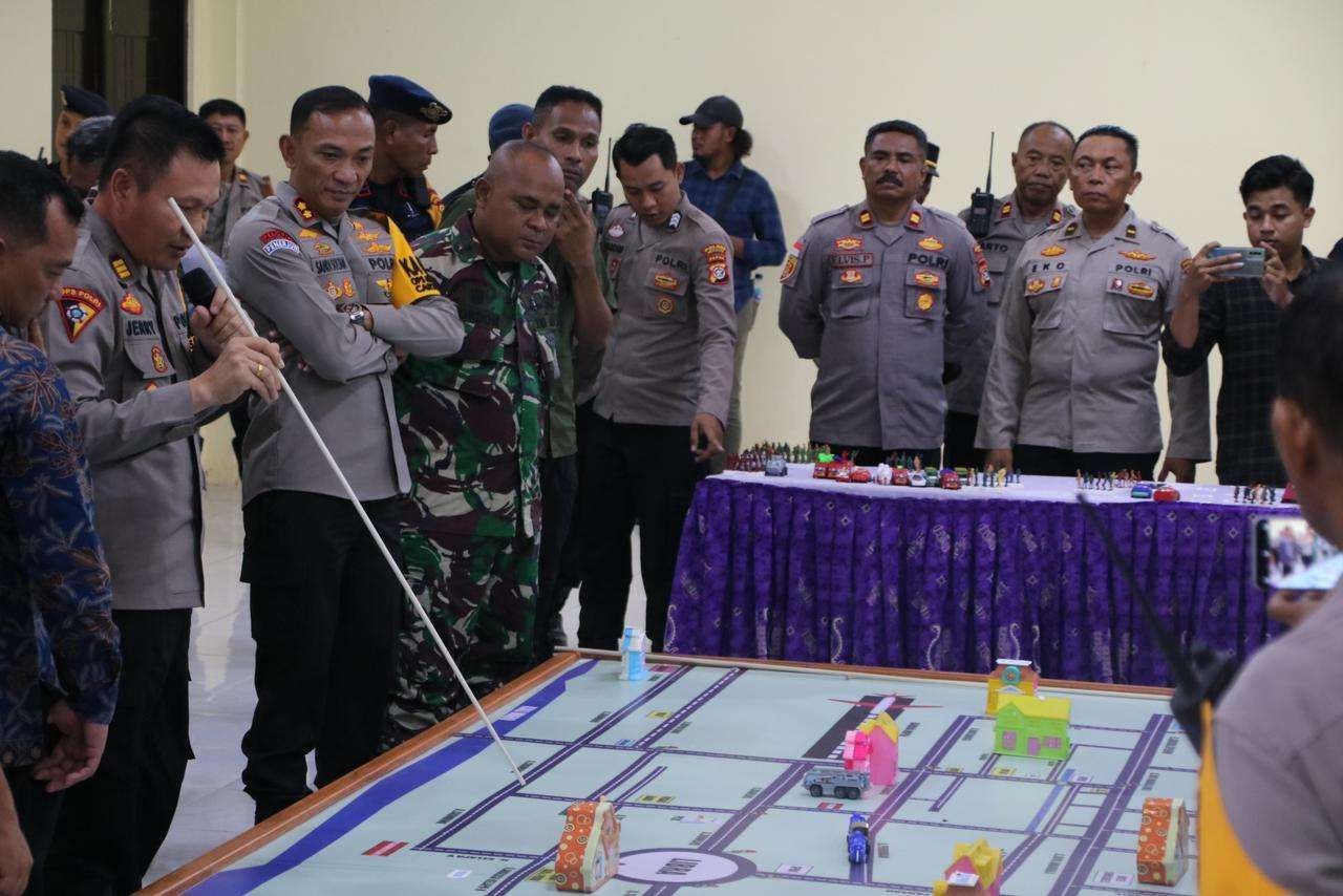 dalam rangka untuk mengamankan pemilu 2024 polres merauke laksanakan taktikal floor game 65997