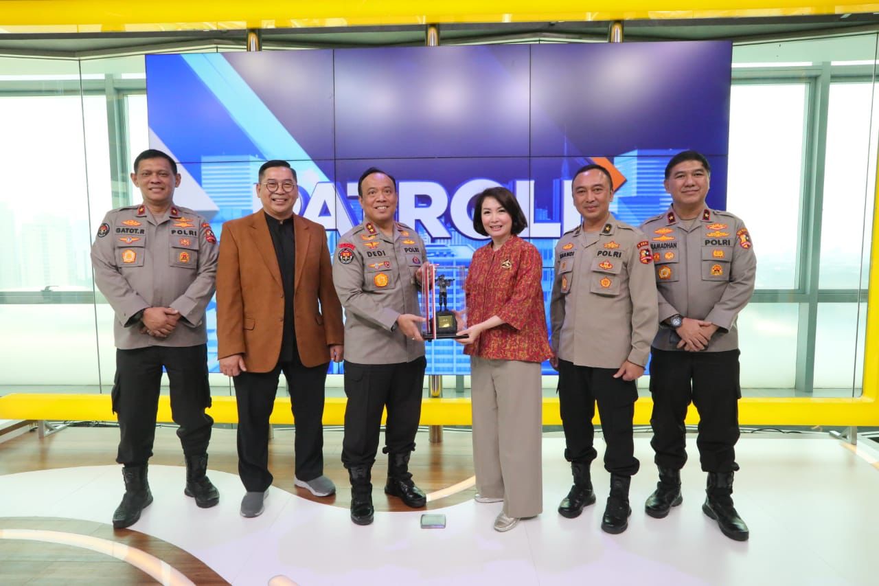 dengar kritikan kadiv humas pastikan informasi menyeluruh diberikan 55372