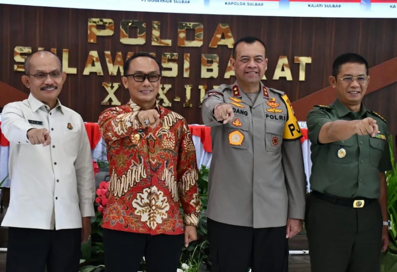 deteksi stunting pada anak polda sulbar luncurkan aplikasi si centing siamasei 63602 1