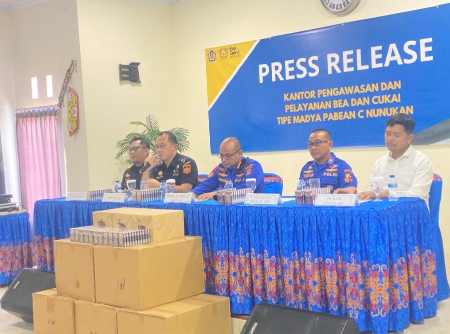 ditpolairud polda kaltara amankan kapal bermuatan 4 juta batang rokok ilegal 69434