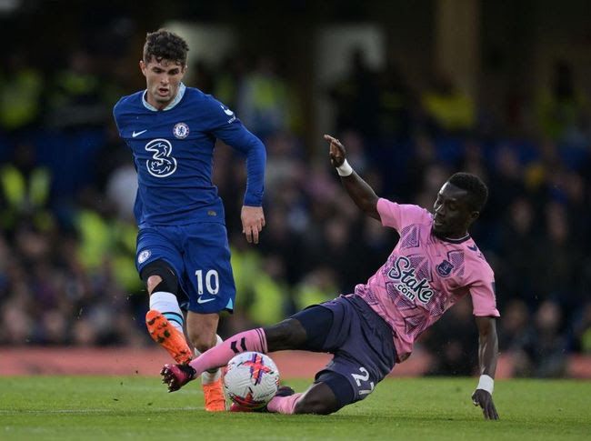 everton berhasil tahan imbang chelsea 2 2 55798