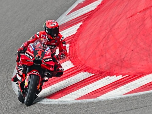 francesco bagnaia menangi balapan motogp mandalika pertamina grand prix 2023 64866