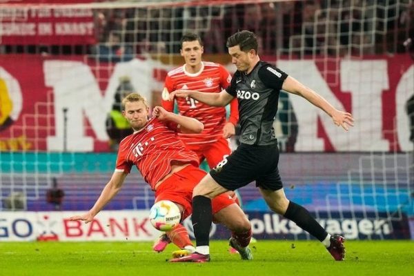 freiburg berhasil kalahkan bayern munchen 2 1 56364
