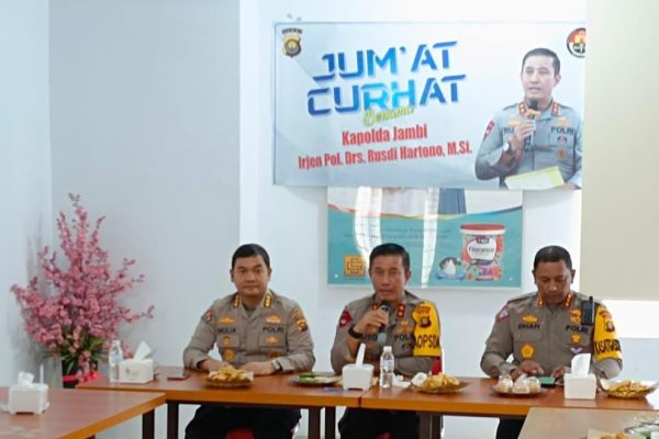 gelar jumat curhat kapolda jambi terima aspirasi dan kritikan masyarakat 52882
