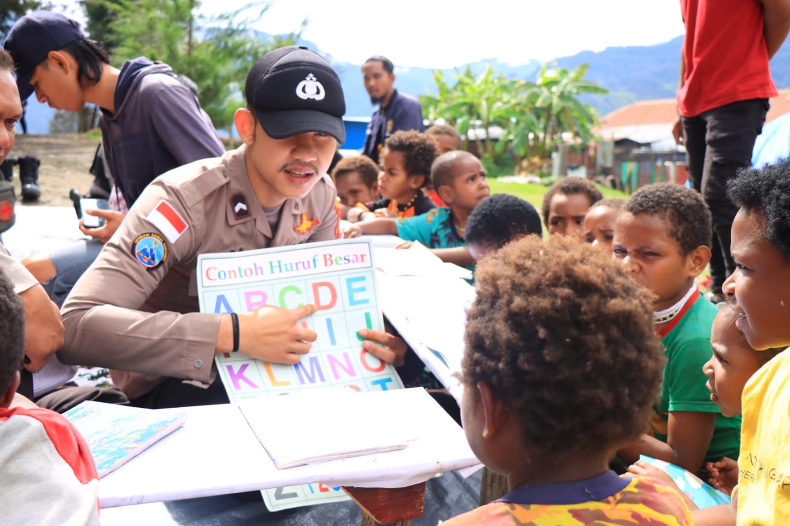 gencarkan program si ipar bentuk nyata kepedulian polri terhadap masa depan generasi muda di puncak 49413