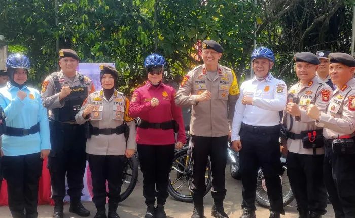guna kamtibmas lebih kondusif pt pusri berikan bantuan sepeda kepada polda sumsel 70845